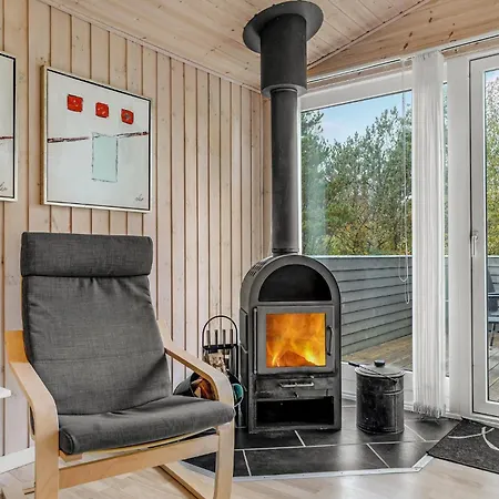 Nyaraló 4 Bedroom Cozy In *